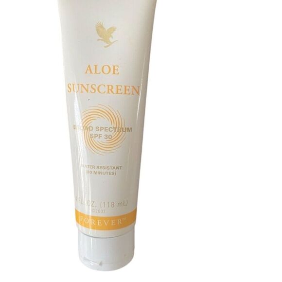 Forever Living Aloe Sunscreen SPF 30 Cream 4oz Broad Spectrum - Picture 1 of 8